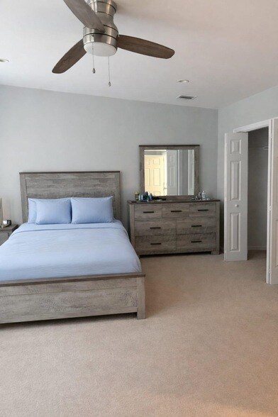 Photo - 711 Bloomfield St