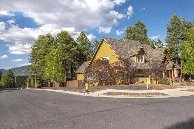 4 E Separation Canyon Trl