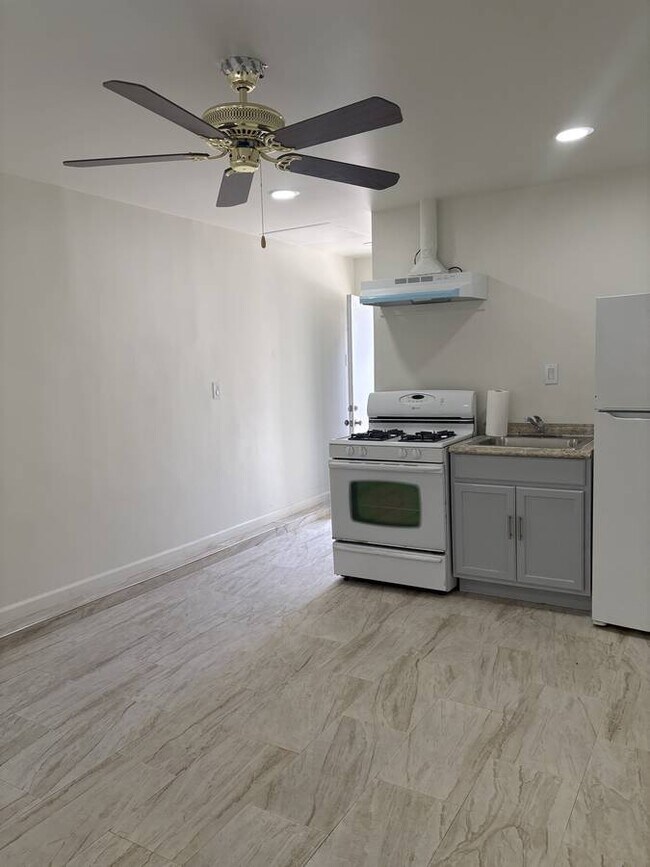 Photo - 3938 N Bonita St