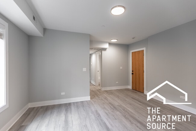 Photo - 1137 Oak Ave Unit E2