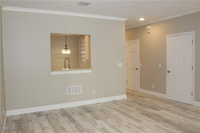 Photo - 4068 Cherrybrook Loop