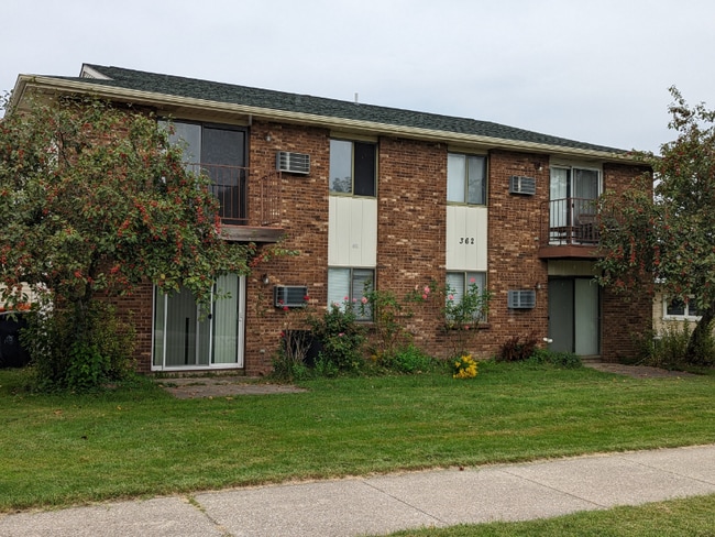 Building Photo - 362 Hope Ave Rental