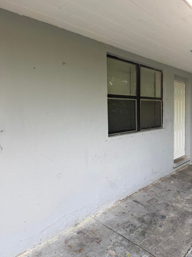Photo - 110 SW 7th Ave