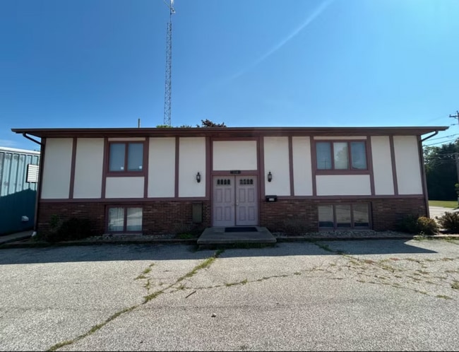 Building Photo - 510 N Cass St Unit 1 Rental