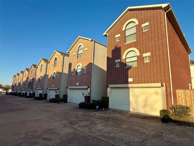 9833 Sandra Ann Ct