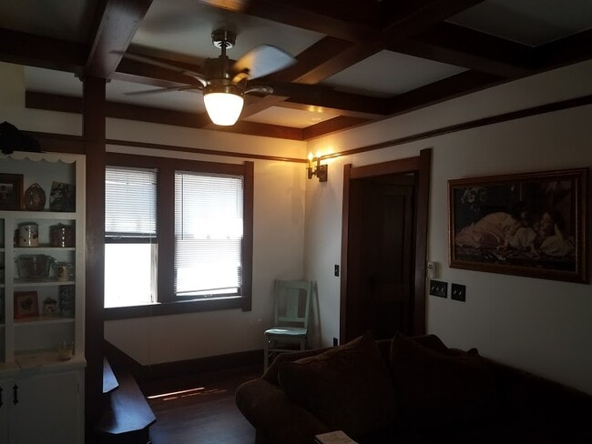 Photo - 1801 E 12th St