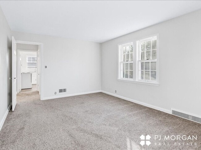 Photo - 2 bedroom, 1 bathroom apartment with onsit...