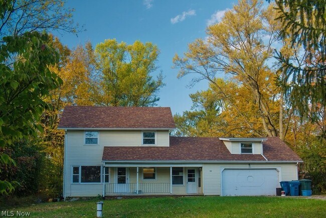 Building Photo - 1399 Barlow Rd Unit 1