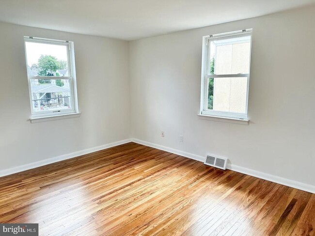 Photo - 104 Clement Rd