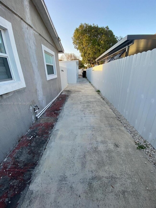 3501 NW 182nd St Unit 1
