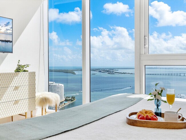 Photo - 485 Brickell Ave Unit SI ID1240492P
