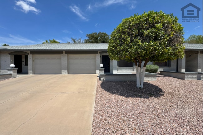 Building Photo - 1Bed/2Bath Furnished House in 55+ Age-Restricted Community in East Mesa!