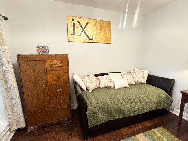 Photo - 360 Heidels Way