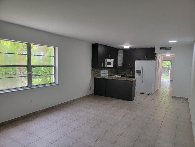 Photo - 4011 Meridian Ave Unit 19