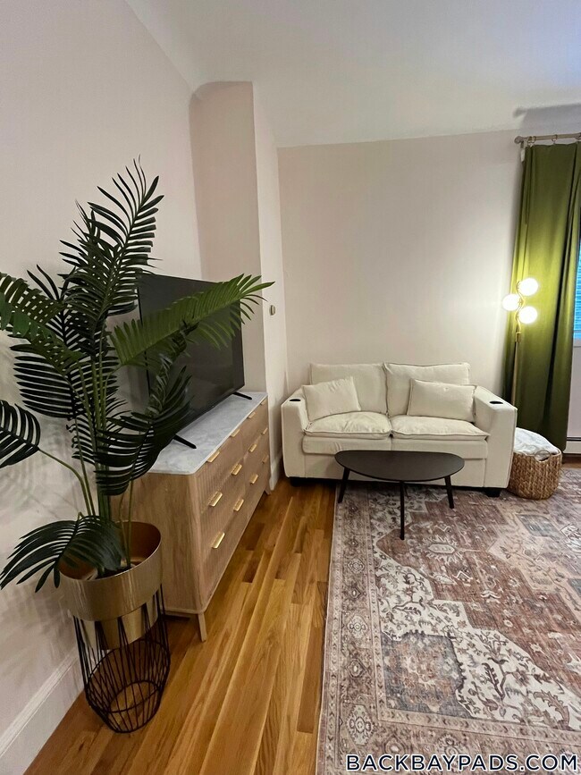 Photo - 511 Beacon St Unidad 8