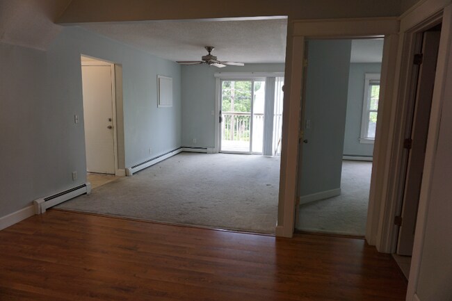 Photo - 648 Smith Ave S Unit Uppr