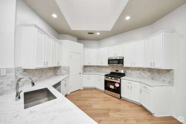 Building Photo - 5931 Mettler Ln Rental