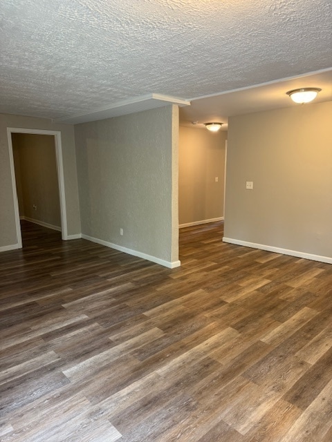 Spacious 2BR/1BA in Hendersonville! Completely renovated!