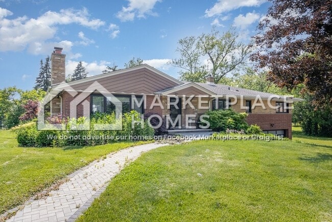 Building Photo - 13140 S 86th Ave Rental