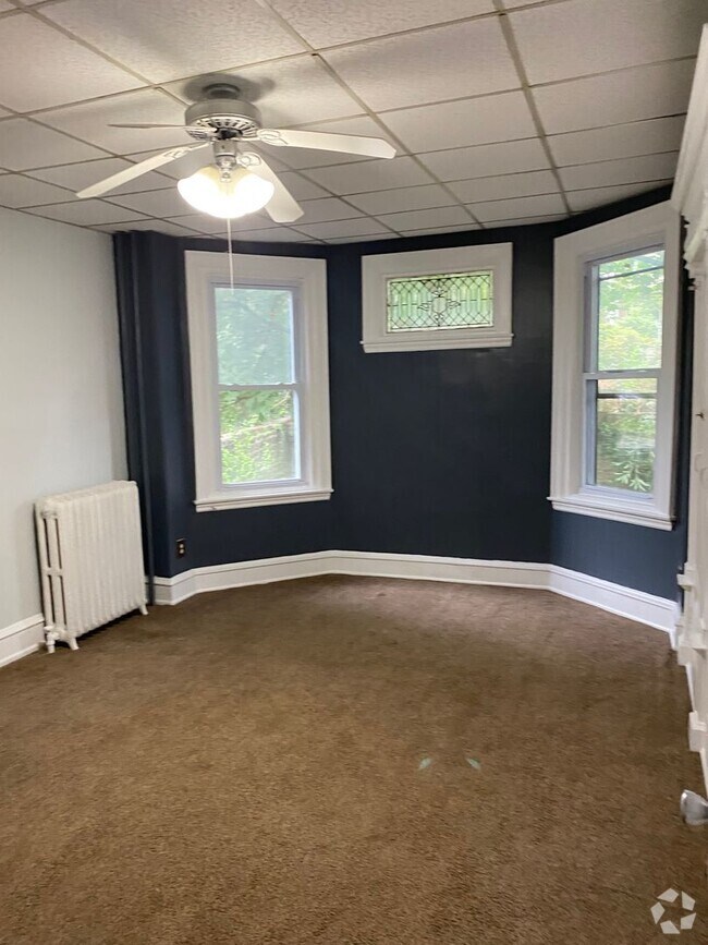 Building Photo - 322 S 43rd St Unit 1R Rental