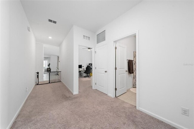 Photo - 1485 Effra Wy