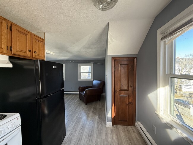 Photo - 144 Franklin St Unit 3