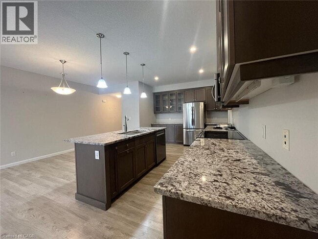 Photo - 206 Jessica Cres