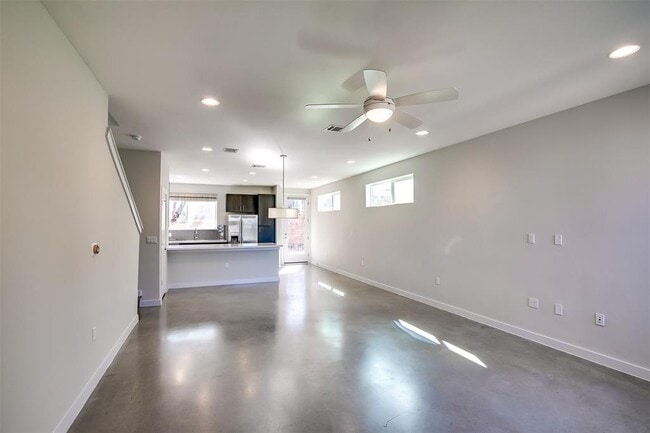 Photo - 3211 Aldwyche Dr
