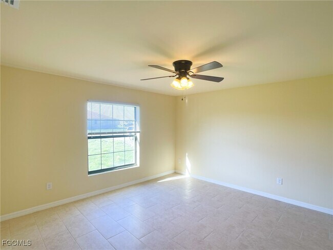 Photo - 125 NE 7th Terrace