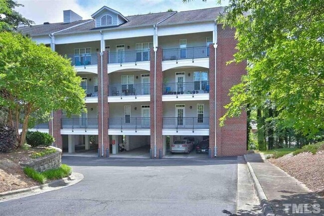 Inviting, modern two bedroom with garage p... - Inviting, modern two bedroom with garage p... Condo