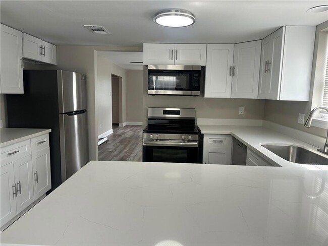 Photo - 207 W Kenilworth St