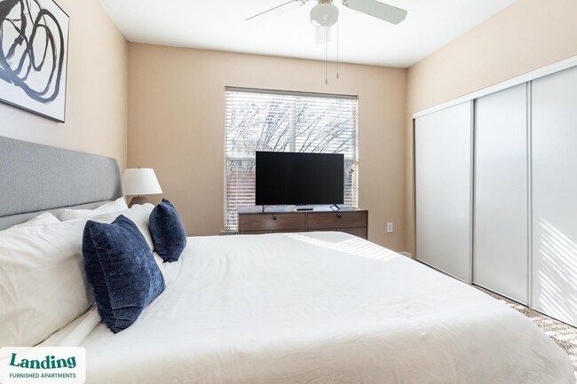 Photo - 1501 Westpark View Dr Unidad 2833