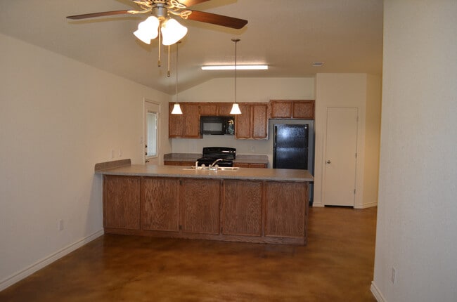 Photo - 914 Maplewood Dr Unidad A-SHOWABLE