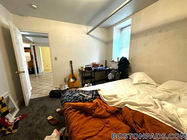 Photo - 35 Cummings Rd Unit b