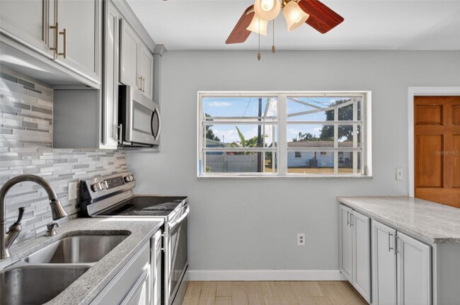 Photo - 5614 36th Ave N