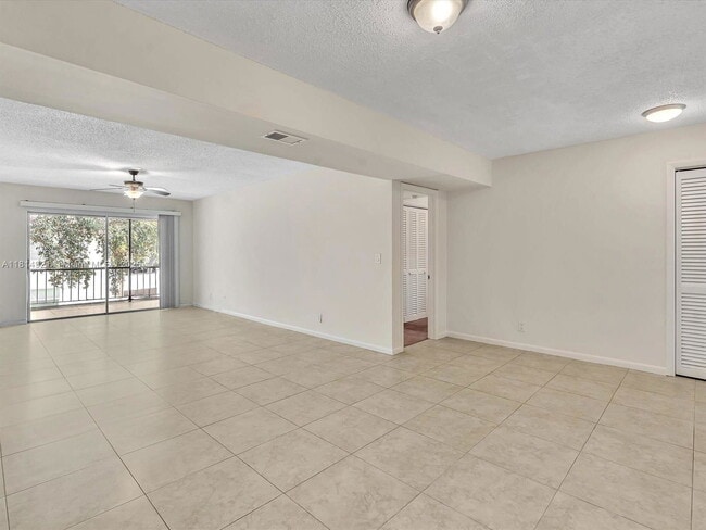 Photo - 614 NW 13th St Unit 27A