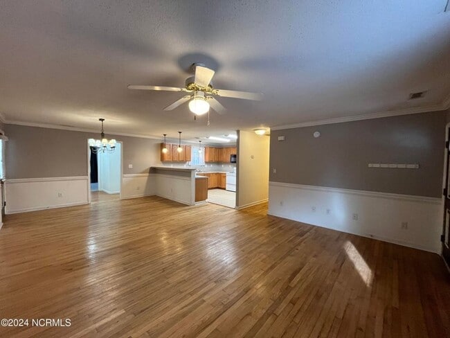 306 Cole Dr