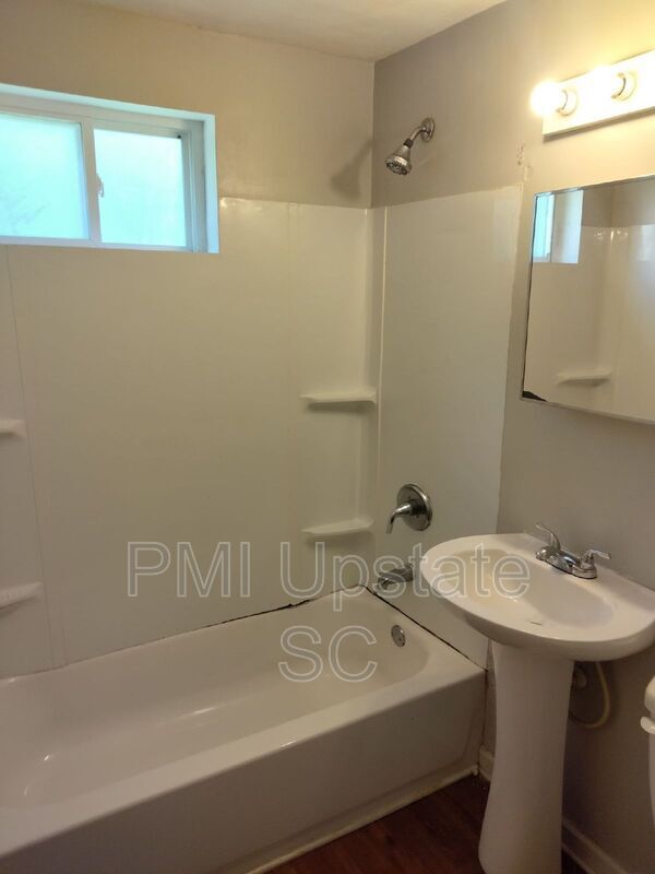 Photo - 201 Chandler Dr Unit Apt 15A