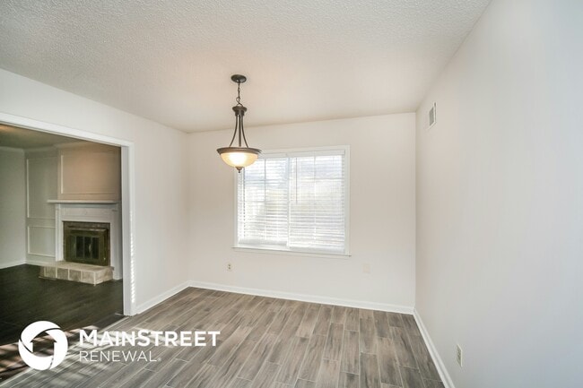 Photo - 6145 Shadowfall Cove