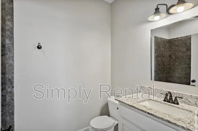 Photo - 703 Maple St Unit 1