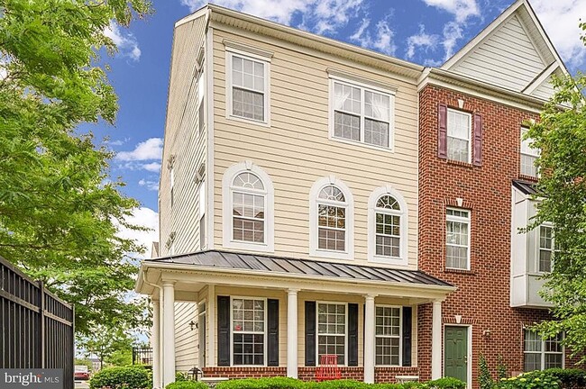 Photo - 1111 Worth Lane Townhome