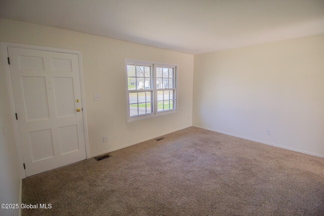 Photo - 31 Mildred Ln