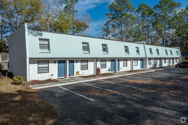 Building Photo - Millie Gardens