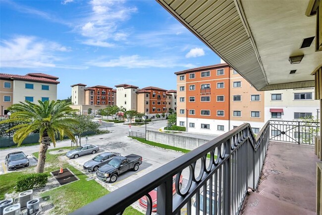 Photo - 4850 SW 63rd Terrace Unit 332