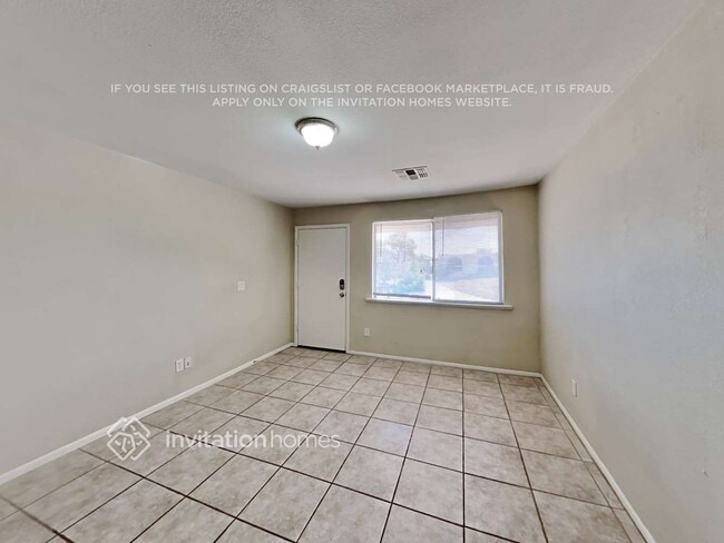 Photo - 1314 E Mercer Ln