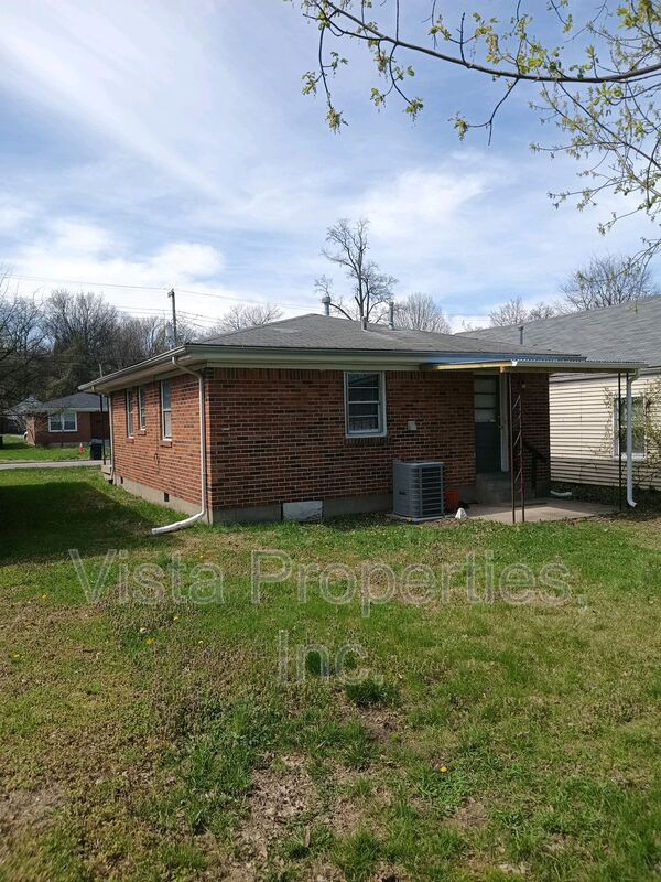 Photo - 4113 La Salle Ave