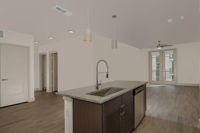 Building Photo - 8900 Six Pines Dr Unit 547