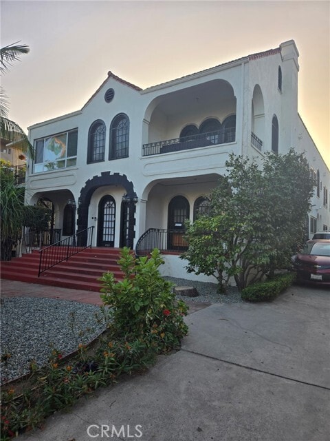 Photo - 1731 Winona Blvd