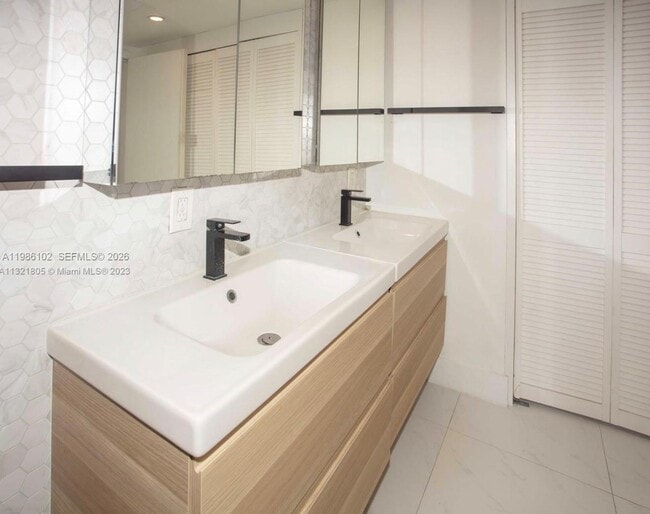 Photo - 7441 Wayne Ave Unit 10I