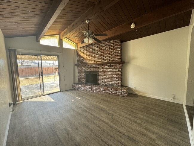 Photo - 4133 Kenmore Dr S